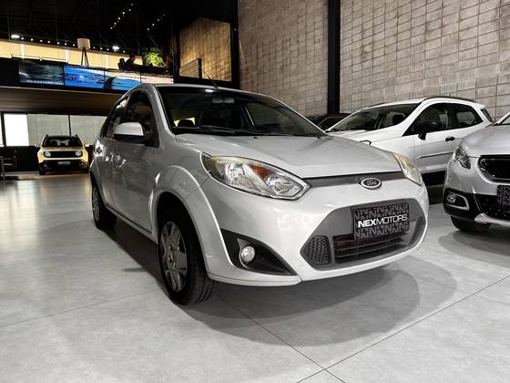 FORD FIESTA 1.6 ROCAM SE SEDAN 8V FLEX 4P MANUAL FORD FIESTA 1.6 ROCAM SE SEDAN 8V FLEX 4P MANUAL